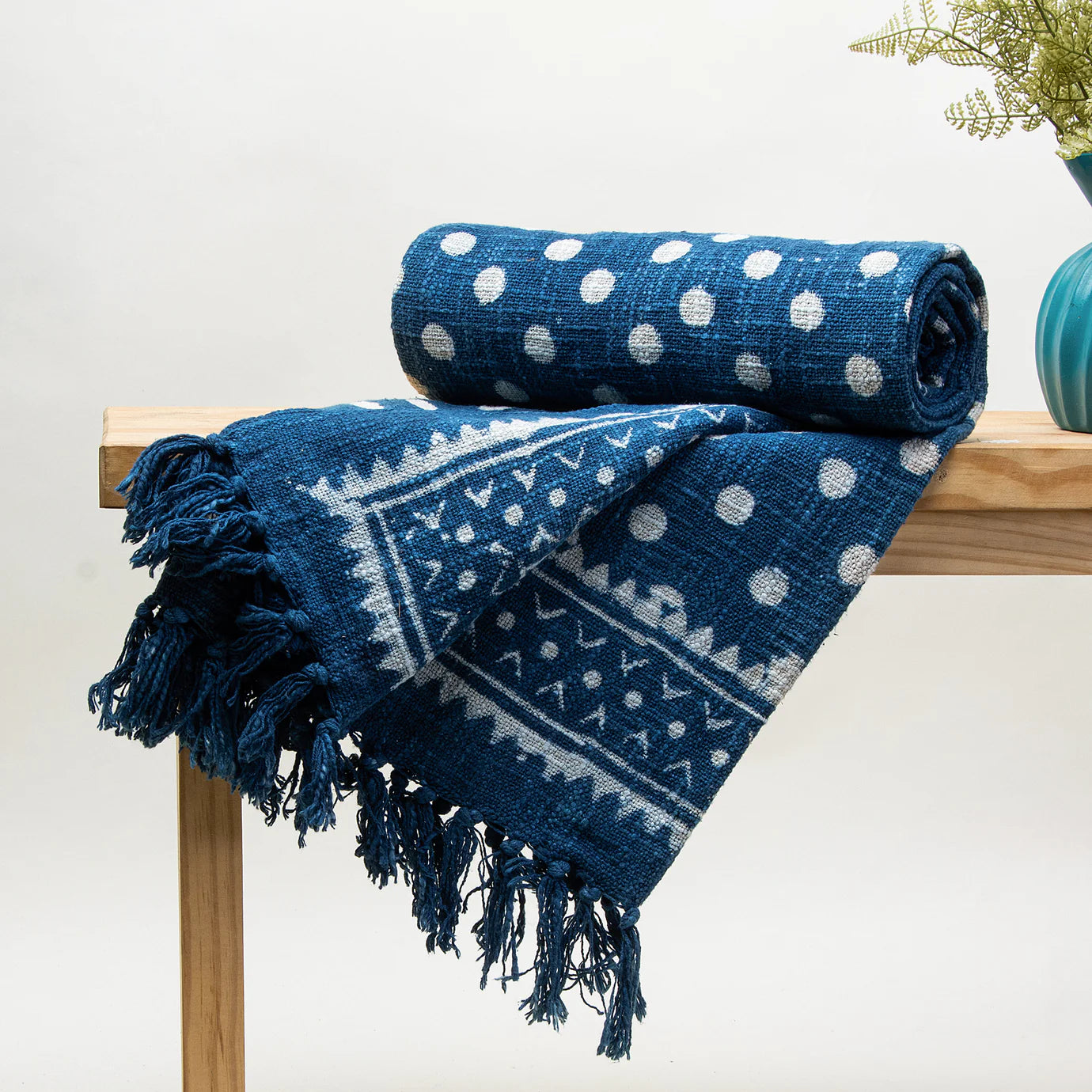 Chaandni Dot Throw