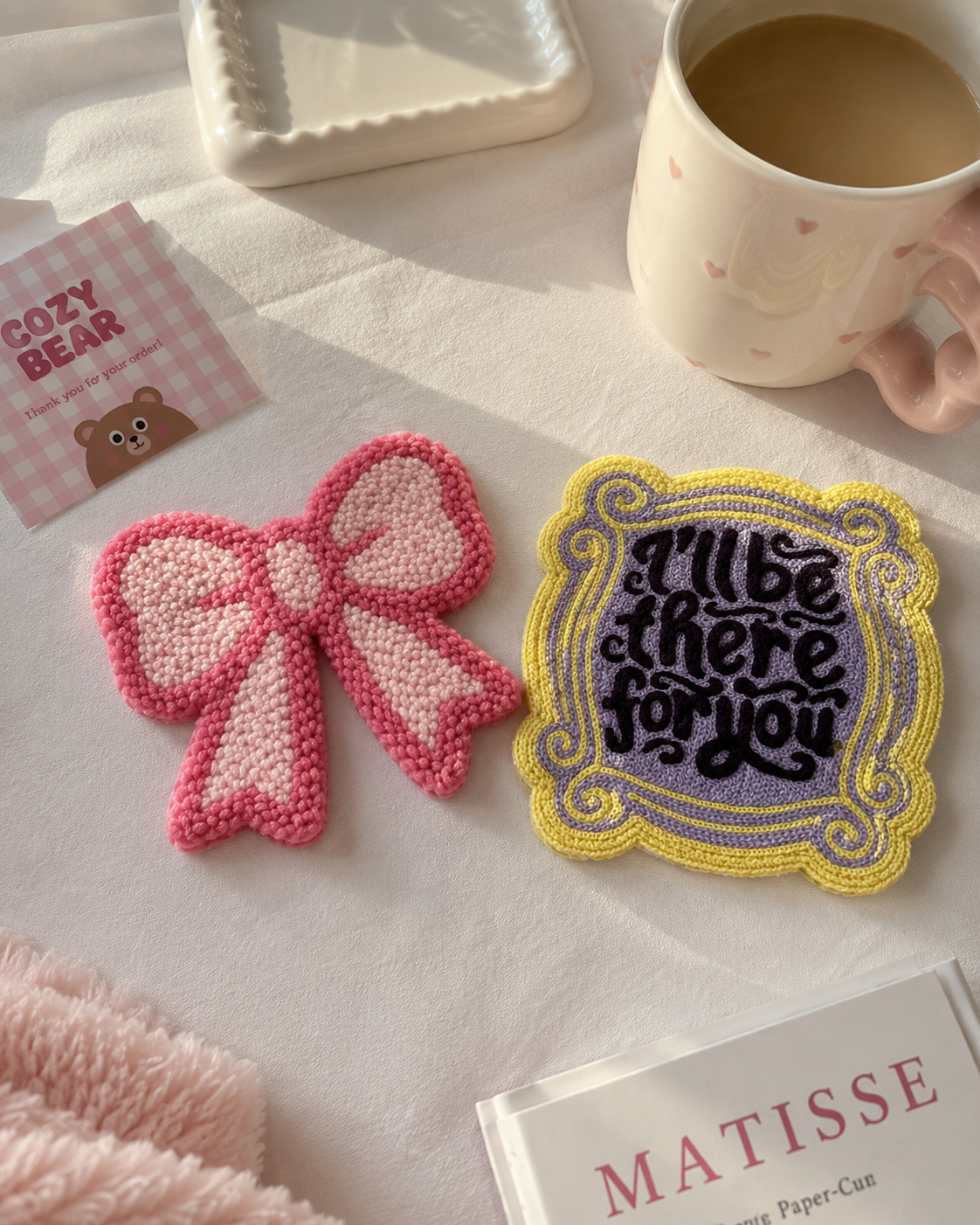 Bestseller Mug Rugs Combo (Set of 2) – Pink Bow & “I’ll Be There For You”