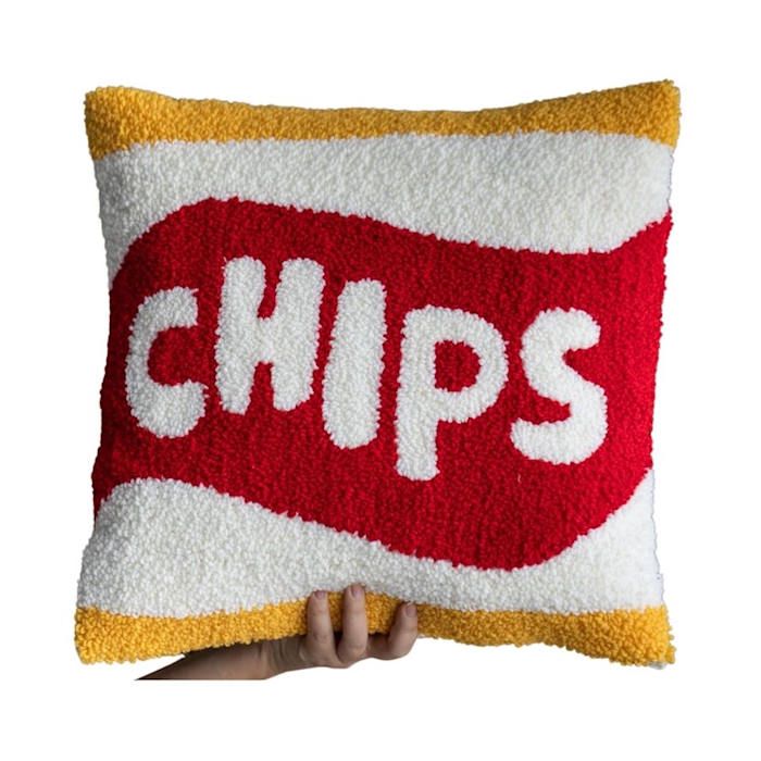 Snack break tufted cotton cushion cover with chips-inspired graphic design
Decorative pillow with 'CHIPS' text on a white background