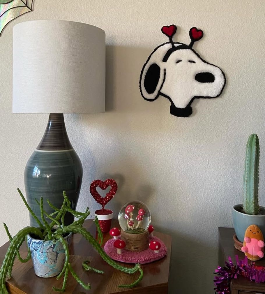 Snoozy Snoopy Rug - Heart