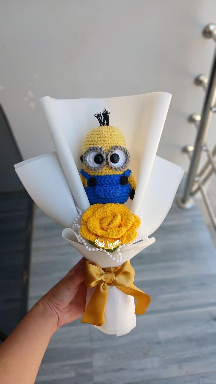 Banana Hugs Crochet Bouquet | Minion